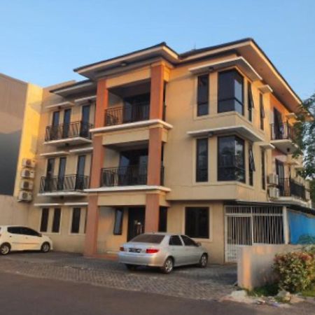 סוראבאיה Oyo 93109 Garden Homestay 1 Tpr מראה חיצוני תמונה