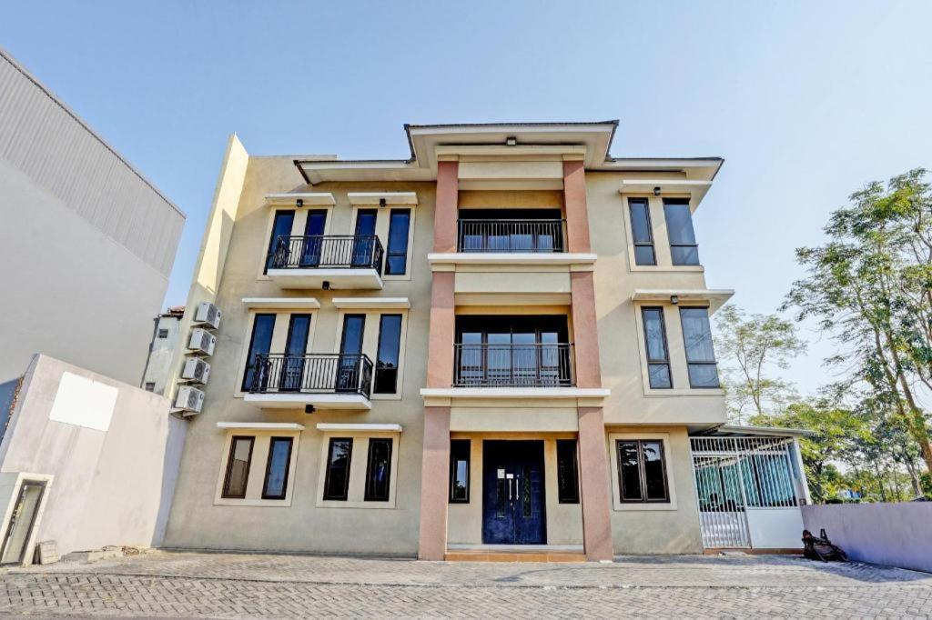 סוראבאיה Oyo 93109 Garden Homestay 1 Tpr מראה חיצוני תמונה